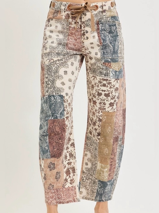 Risen Jeans Pants - Risen Patchwork Print Wide-Leg Pants - Cream Multi